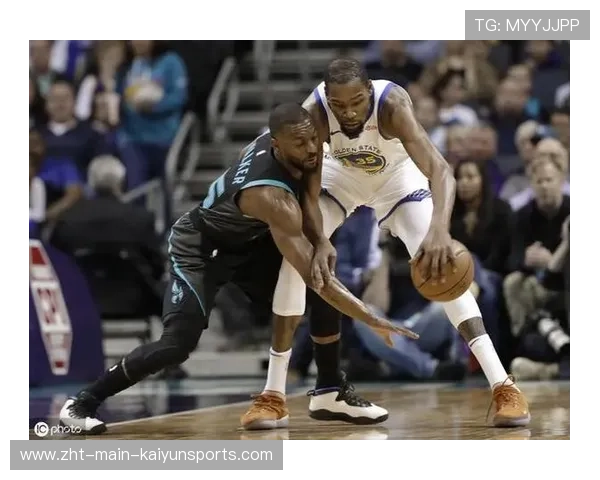 NBA中距离三连拔净如丝——细品篮球艺术的极致魅力